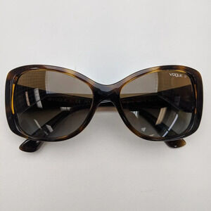 Vogue VO2843-S W656/T5 Polarized Cat Eye Butterfly Sunglasses 56/16-135 | ALH629